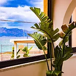 Semesterbostad Oltremare N37 Benessere Invernale Con Vista Mare