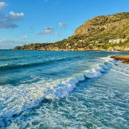 Ferienhaus Oltremare N37 Casa Fronte Mare Con Giardino Bagheria