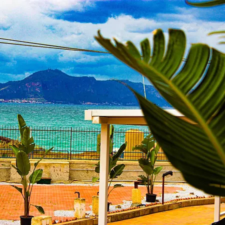 Oltremare N37 Benessere Invernale Con Vista Mare Bagheria